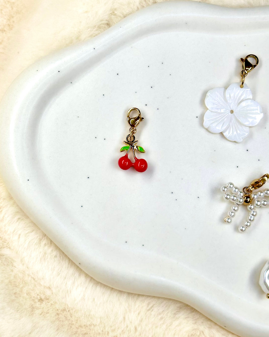 Pendentif Cerise rouge 🍒